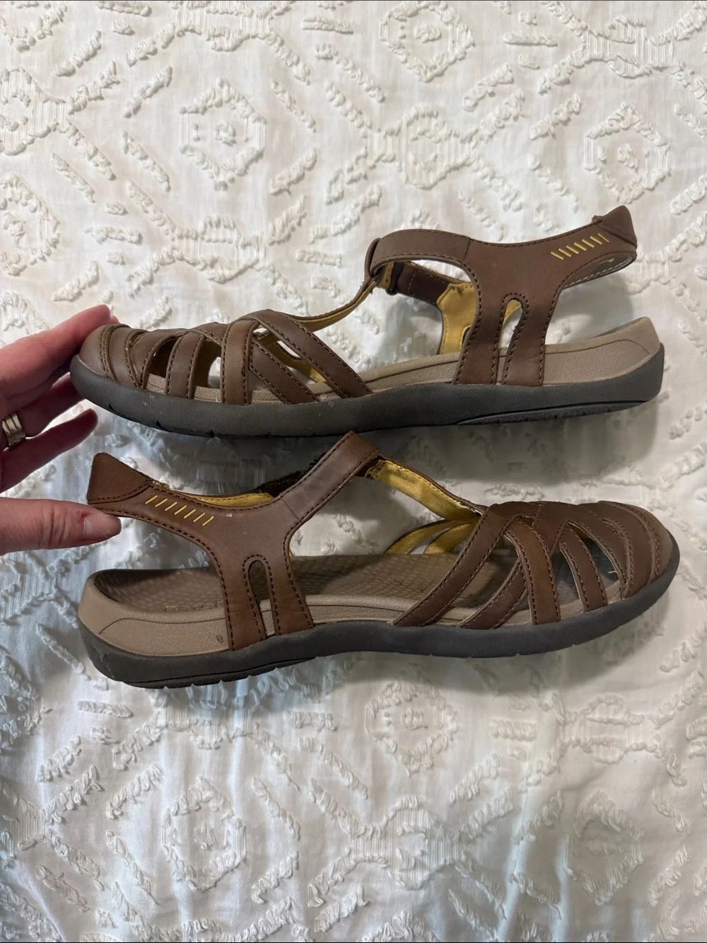 Baretraps Women’s Strappy Slingback Close-Toe Brown Sandals Size 7.5 - Picture 3 of 5